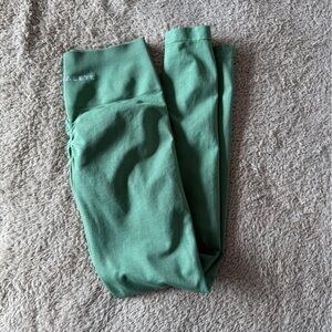Worn Once Alphalete Amplify Leggings in Jade Size Small